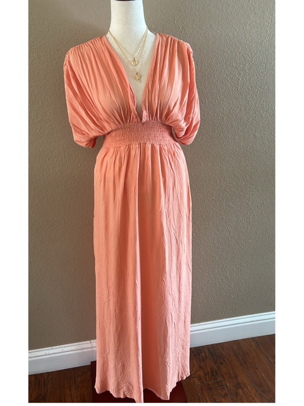 Timing Coral Pleated V-Neck Maxi Dress - Picture 8 of 12